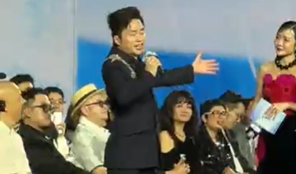 Tùng Dương hát 'Nhớ mùa thu Hà Nội'