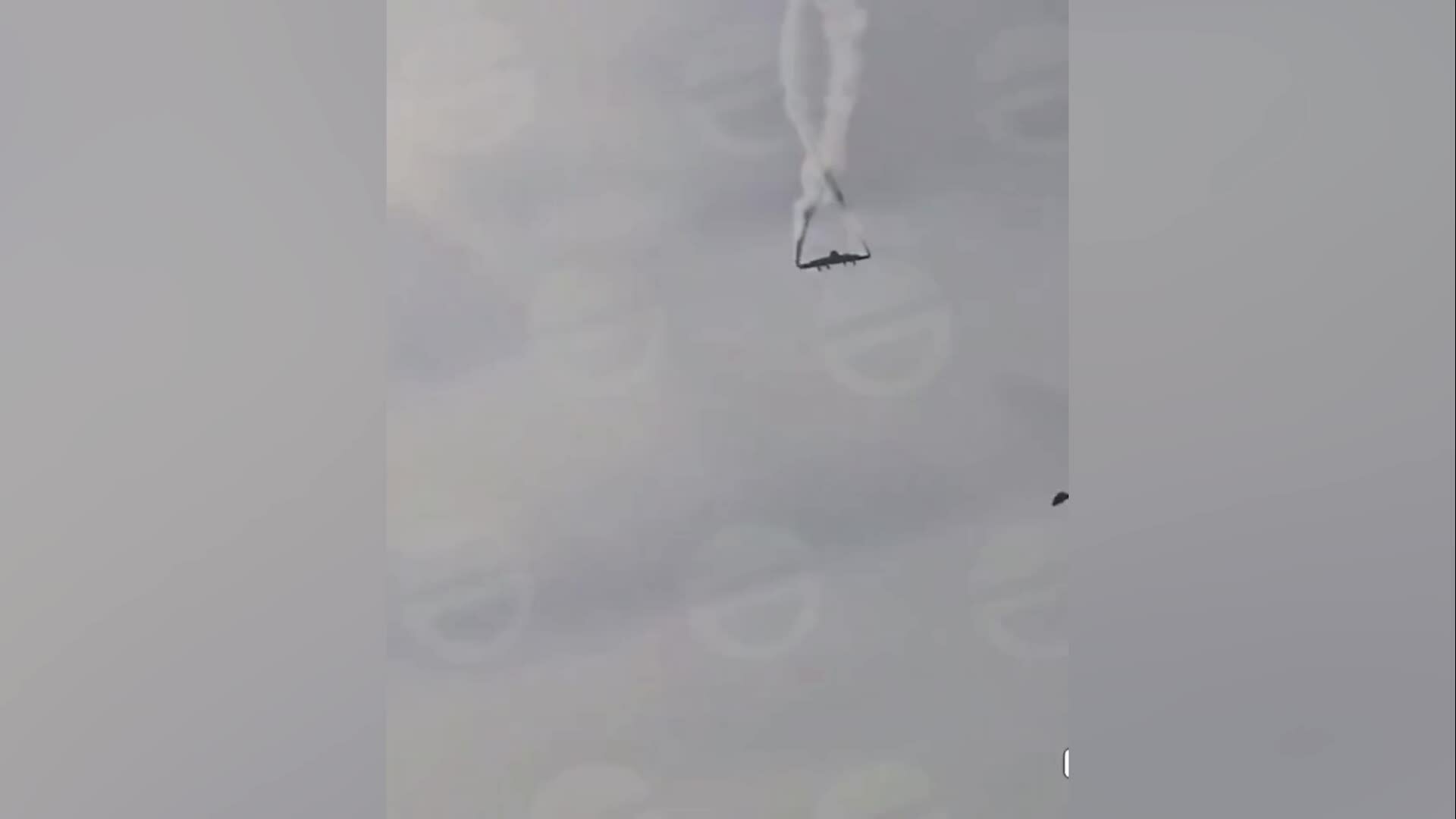 Vận tải cơ Thổ Nhĩ Kỳ 'vỡ tung trên không', rơi xuống Gruzia