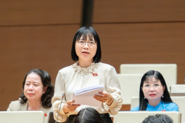 Người nổi tiếng livestream bán hàng: Quảng cáo thổi phồng, thao túng niềm tin người mua - Ảnh 2.