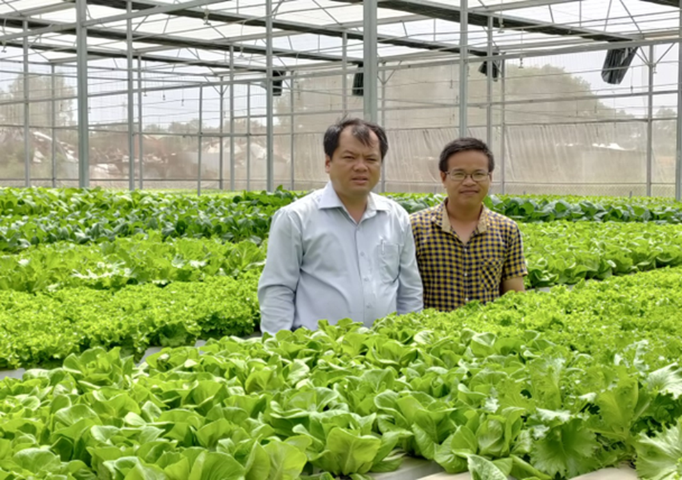 Bài toán “nút thắt cổ chai” khi nông dân chuyển đổi số - 11