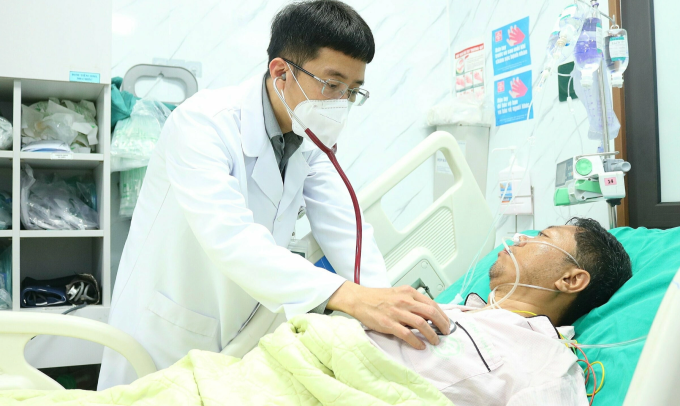 Một bệnh nhân điều trị đột quỵ tại Trung tâm Đột quỵ, Bệnh viện Bạch Mai. Ảnh: Thế Anh