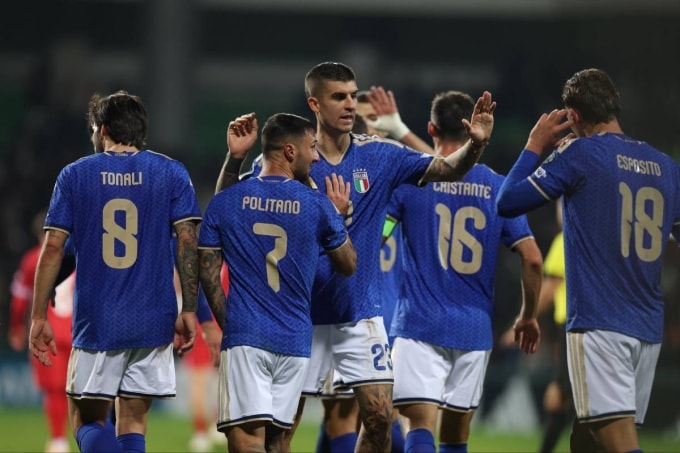 Italy không quá vui với trận thắng Moldova 2-0 ở vòng loại World Cup tối 13/11. Ảnh: FI