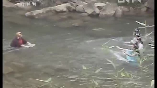 Hậu trường cảnh nữ yêu mặc hở phim 'Tây du ký' 1986