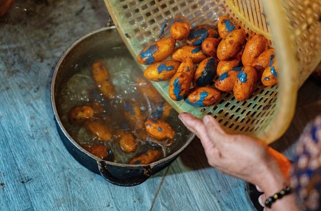 Thứ quả xanh đen là đặc sản chỉ Phú Thọ mới có, rẻ tiền nhưng khó mua - Ảnh 5.