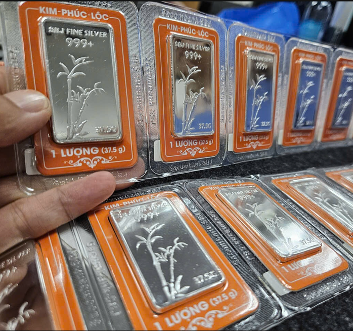 Giá bạc hôm nay 14-11: Duy trì mốc cao, mỗi kg bạc vượt 56 triệu đồng - Ảnh 1.