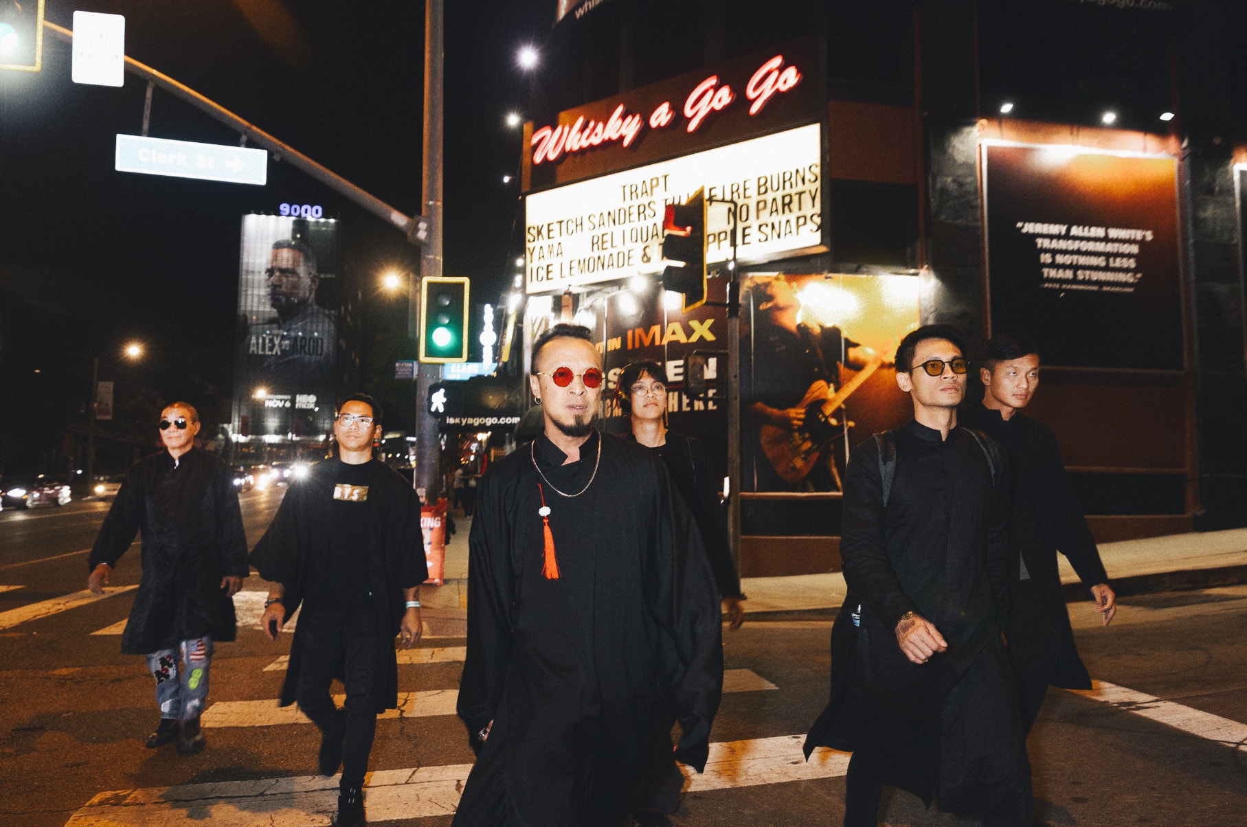 Nhóm Dạ Ma được biểu diễn tại sân khấu Whisky a Go Go, Hollywood (Mỹ).