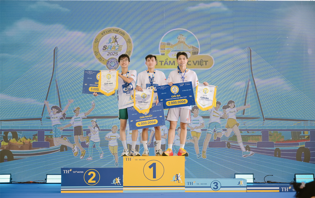 Nụ cười của những người chiến thắng. (Ảnh: BTC)