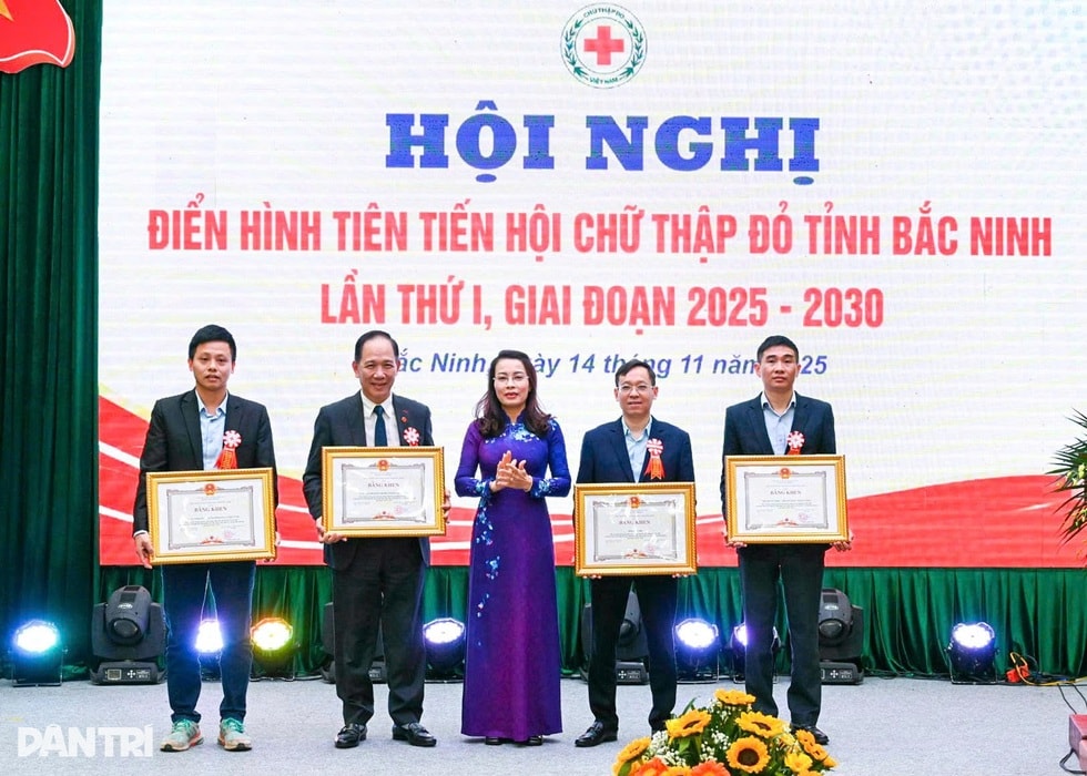 Báo Dân trí nhận Bằng khen của Chủ tịch UBND tỉnh Bắc Ninh - 4