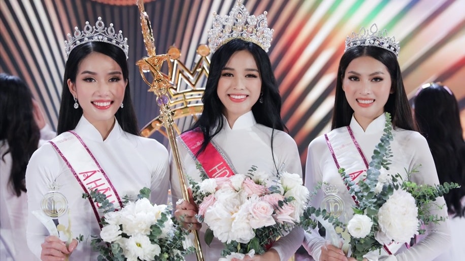 Giây phút đăng quang Hoa hậu Việt Nam 2020 của Đỗ Thị Hà