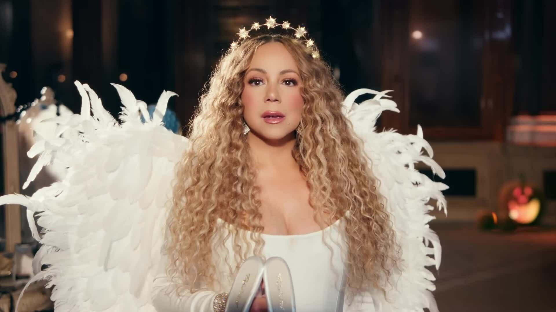 Mariah Carey 'phá băng' thu trăm triệu view