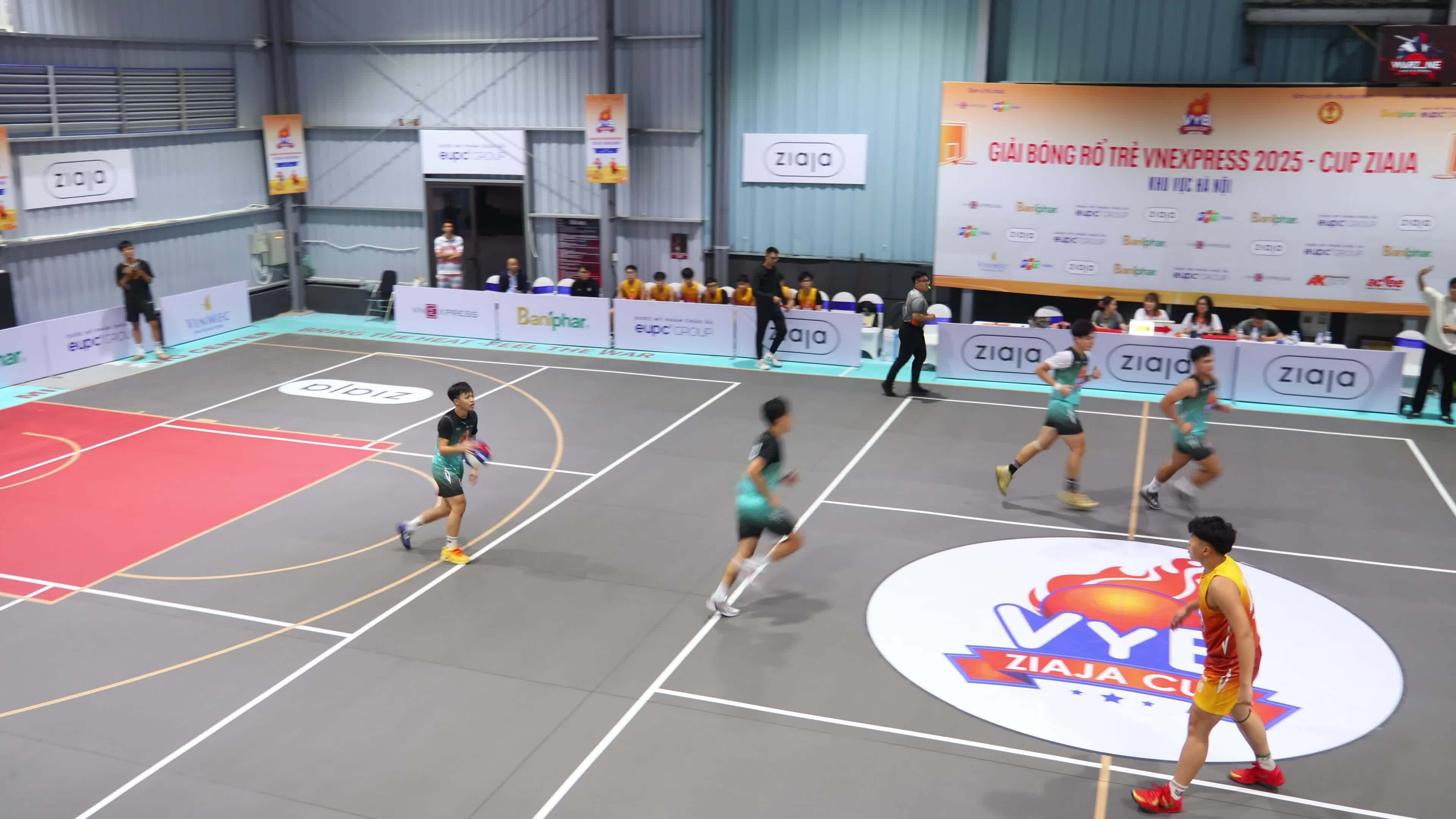 Giải bóng rổ Trẻ VnExpress 14/11