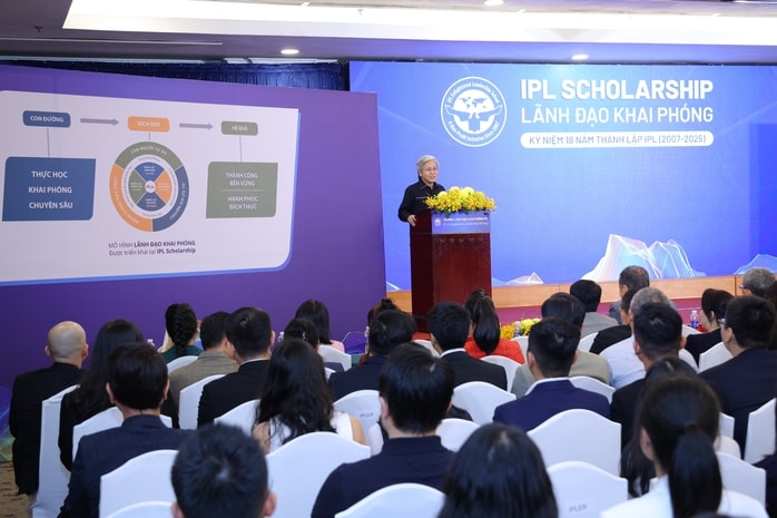 Tọa đàm "Đối thoại về chân dung thế hệ doanh nhân mới" - Ảnh 2.