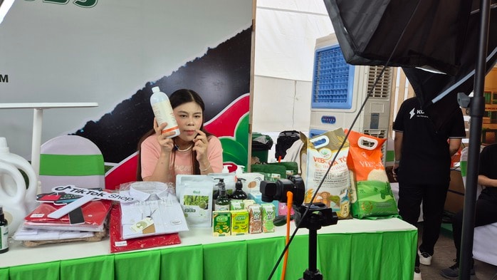 Sản phẩm xanh lên sóng livestream - Ảnh 4.
