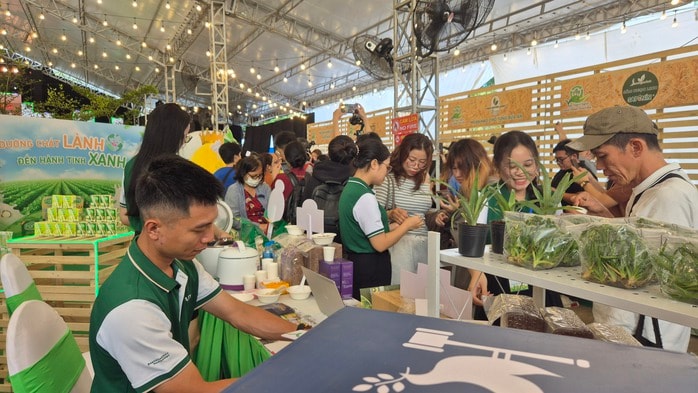 Sản phẩm xanh lên sóng livestream - Ảnh 3.