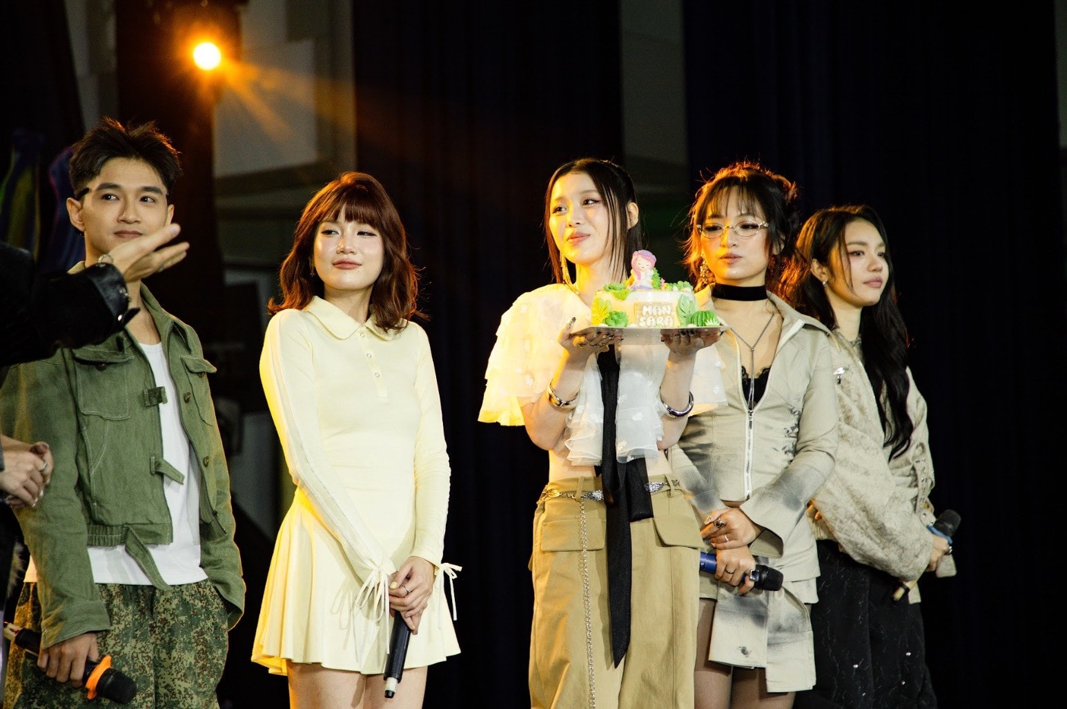 'Em xinh' gốc Hàn bật khóc kể về 2 năm ở ẩn, tạm ngưng ca hát - 2