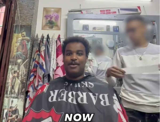 Muscab Salad trong tiệm cắt tóc ở Morocco. Ảnh: Nhân vật cung cấp