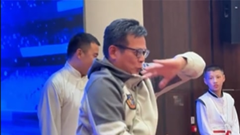 Huỳnh Nhật Hoa tái diễn Hàng long thập bát chưởng