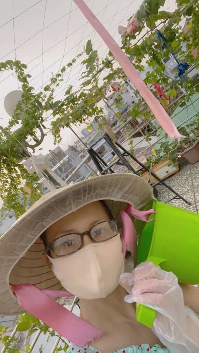 Từng òa khóc khi chia sẻ về biến cố bệnh tật, 'Nữ hoàng dân ca' Việt hiện sống ra sao?- Ảnh 25.