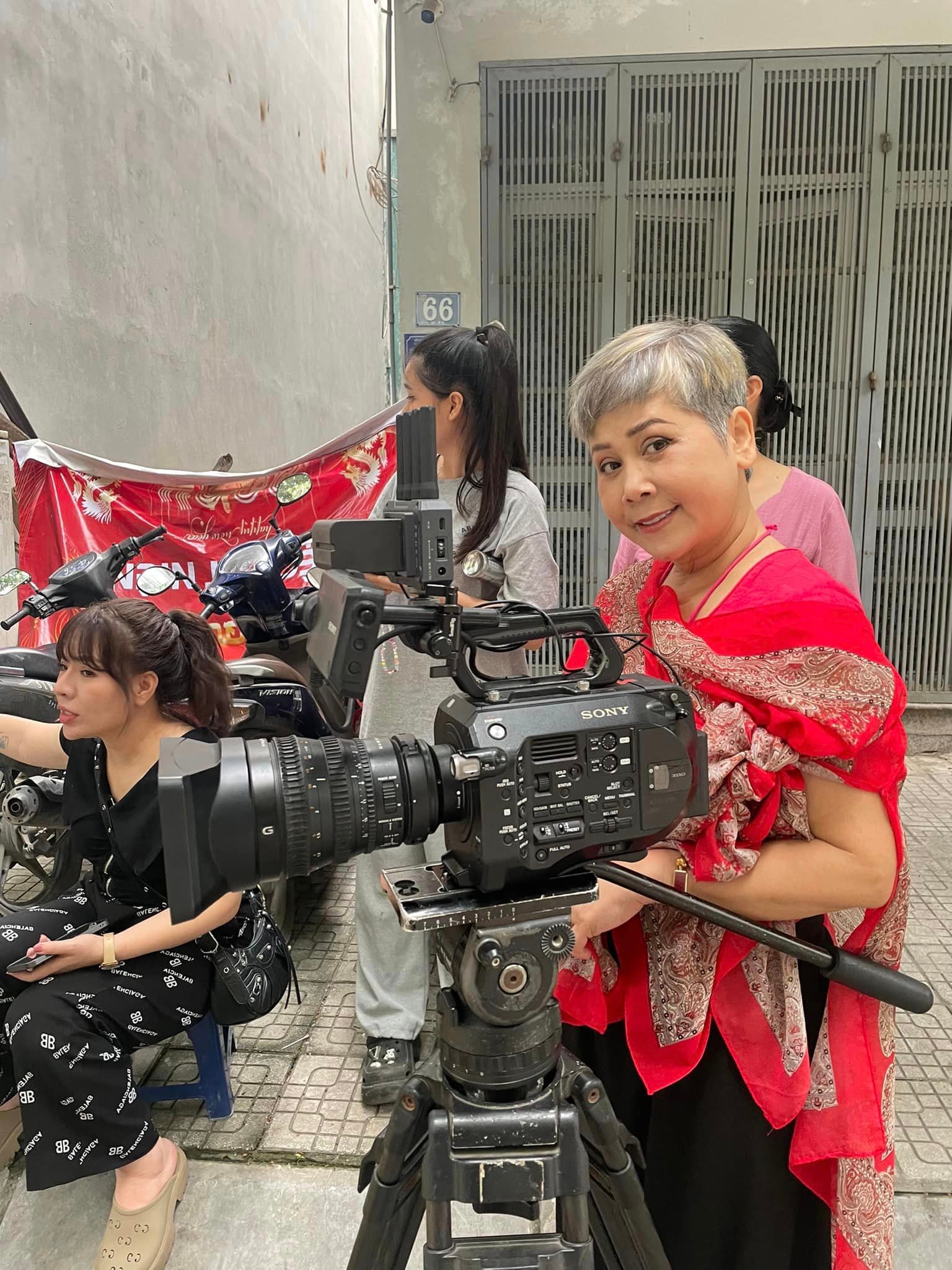 'Táo bà' Minh Hằng tài sắc một thời vạn người mê, khi về hưu sống một mình ở trang trại 20.000m2- Ảnh 9.