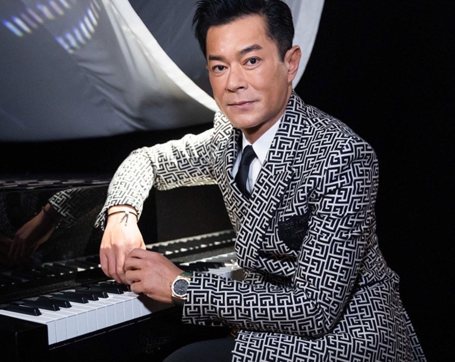 Cổ Thiên Lạc vẫn độc thân ở tuổi 55.