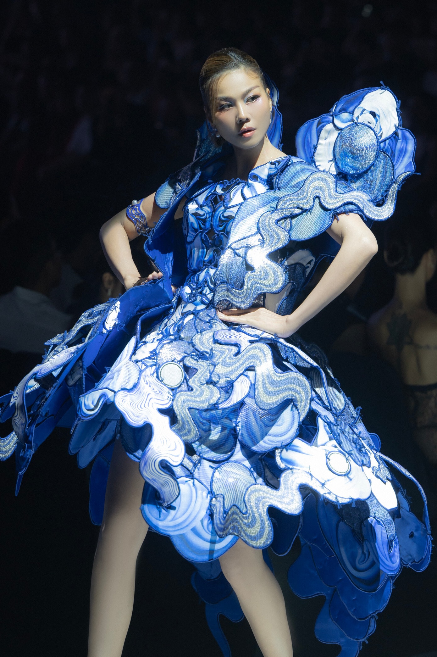 Trong hơn 2 năm qua, Thanh Hằng vẫn đảm nhận vai trò vedette của rất nhiều show thời trang lớn, kết hợp tác cùng nhiều thương hiệu thời trang danh tiếng trong và ngoài nước. Cô vẫn là một trong những gương mặt khách mời không thể thiếu tại những sự kiện đẳng cấp.