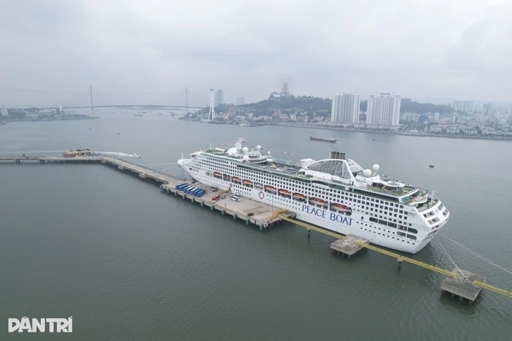 Quảng Ninh bùng nổ concert, tạo “cú hích” cho du lịch và kinh tế đêm - 1 Quảng Ninh bùng nổ concert, tạo “cú hích” cho du lịch và kinh tế đêm - 1