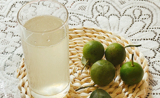 Nước chanh có thể làm giảm mức acid uric. Ảnh: Bảo Bảo