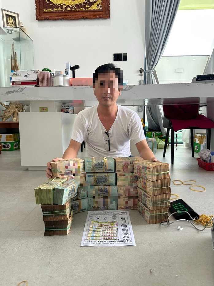 Người đàn ông Đồng Tháp trúng 28 tỉ Đồng Xổ số miền Nam qua chuyển khoản - Ảnh 3.