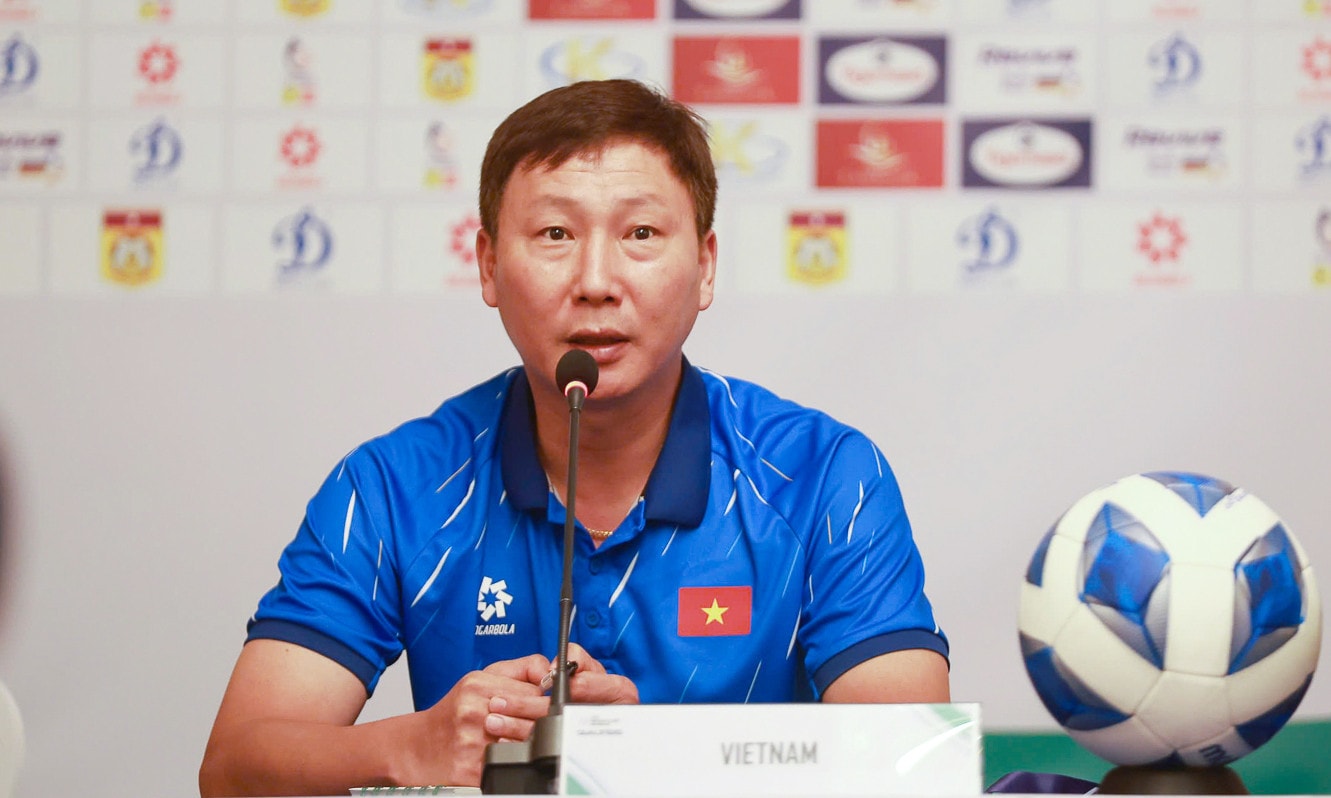 Huấn luyện viên Kim Sang-sik