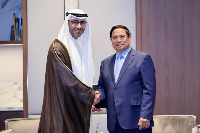 Thủ tướng Phạm Minh Chính tiếp Giám đốc điều hành Tập đoàn dầu khí Quốc gia Kuwait (KPC) Sheikh Nawaf S. Al-Sabah, ngày 18/11. Ảnh: VGP