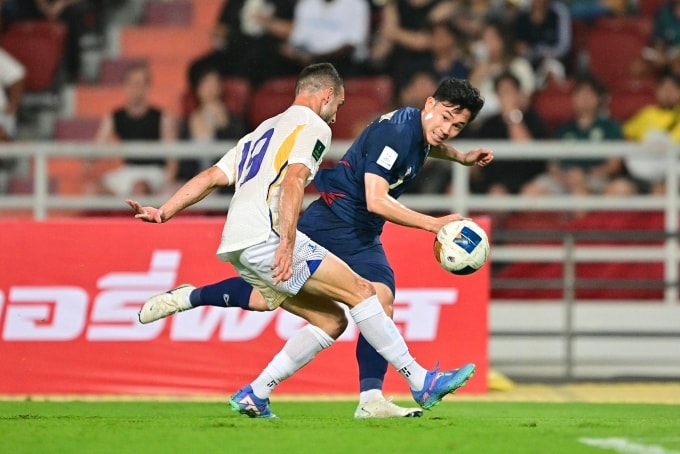 Thái Lan (áo xanh) thắng Sri Lanka 1-0 ở lượt ra quân bảng D vòng loại cuối Asian Cup 2027, trên sân Rajamangala, Thái Lan ngày 25/3/2025. Ảnh: ThailandNT.