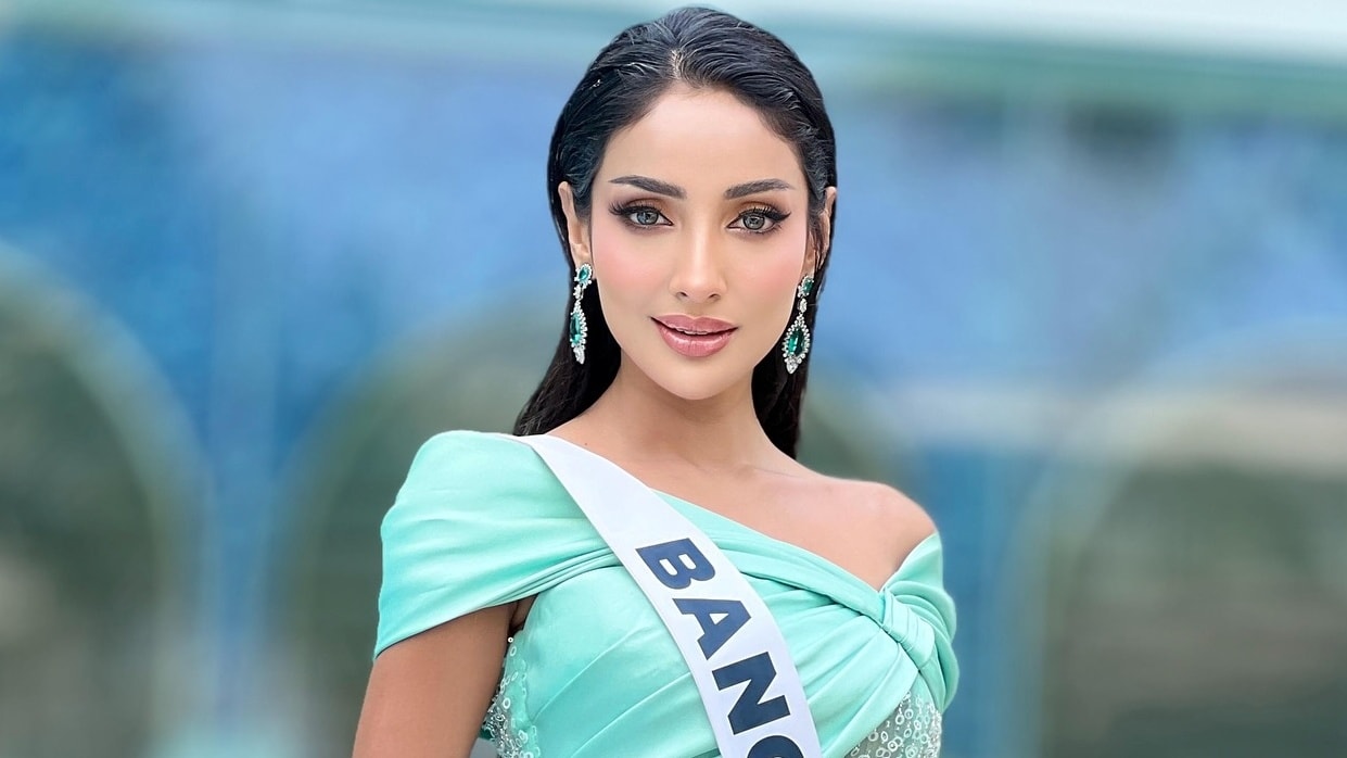 Miss Universe Bangladesh tạo dáng ở hậu trường cuộc thi