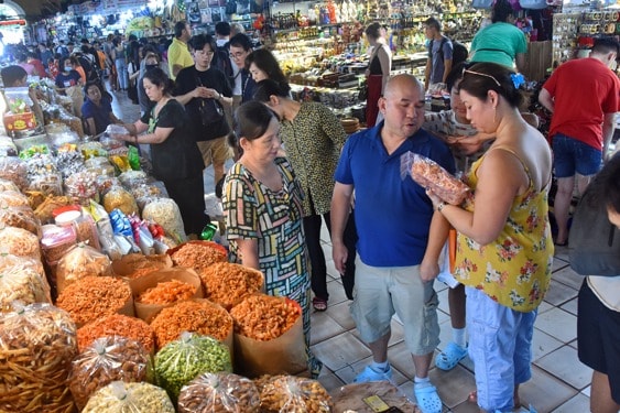 Thủ tướng giao Bộ Tài chính tháo gỡ khó khăn cho hộ kinh doanh - Ảnh 1.