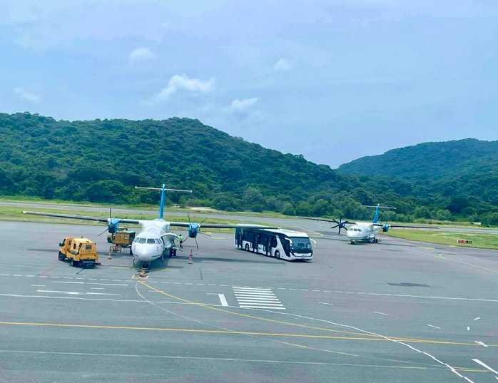 Vietjet Air khôi phục đường bay thẳng Côn Đảo từ Hà Nội và TP HCM - Ảnh 1.