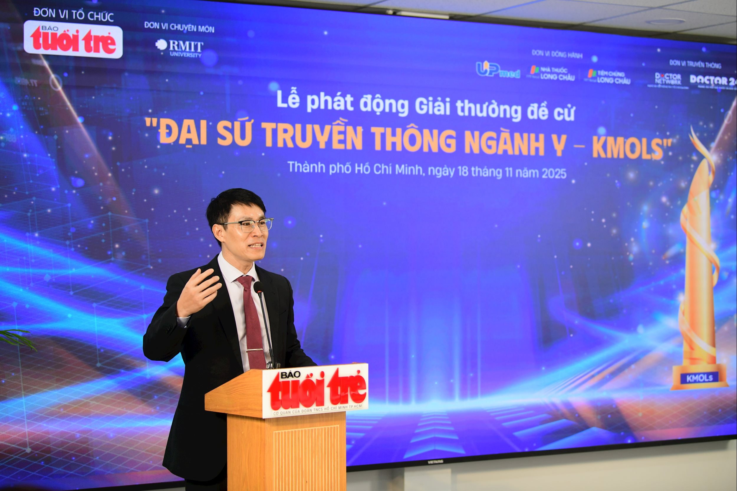 PGS TS BS. Lê Khắc Bảo chia sẻ tại buổi phát động giải thưởng.