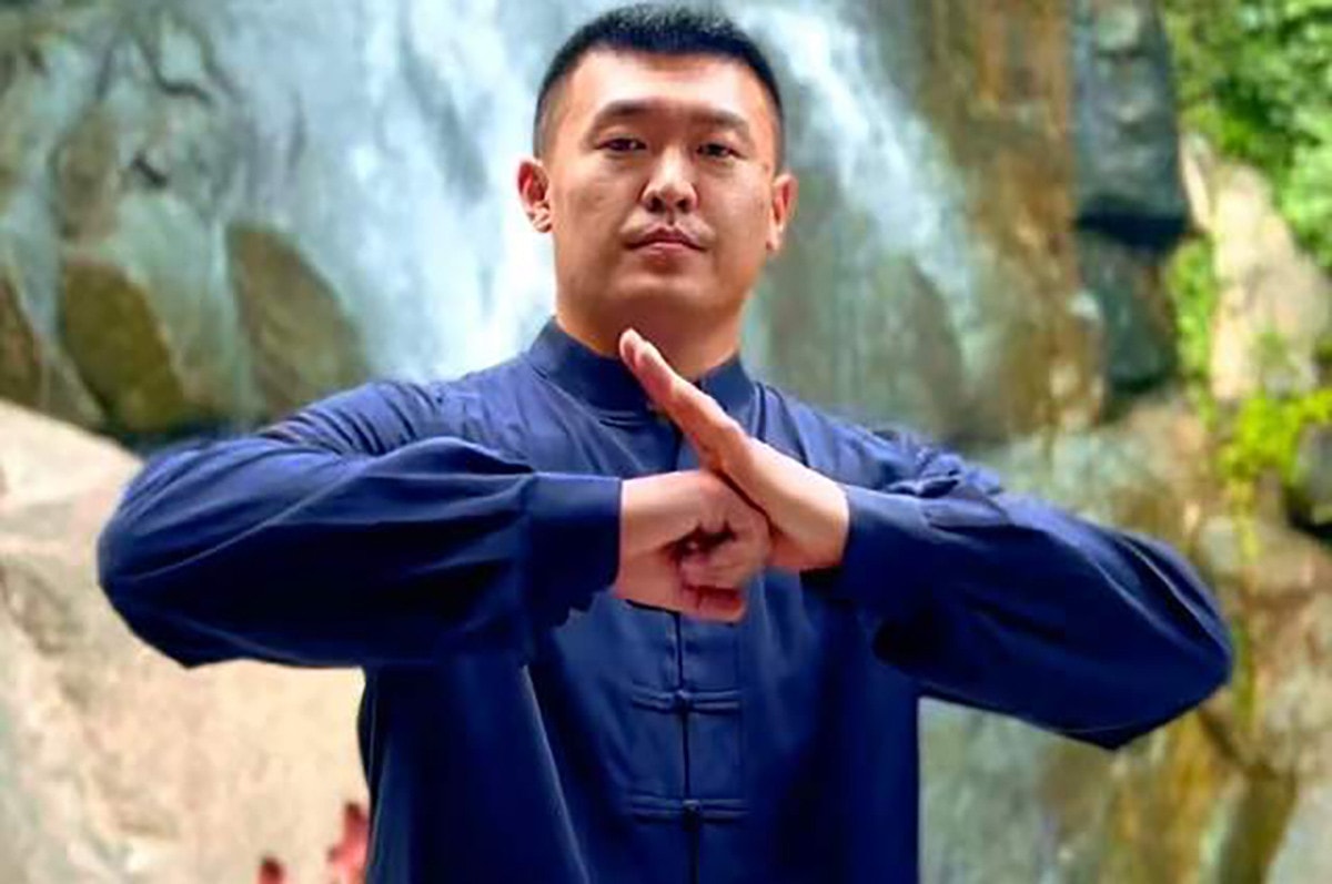 Cáp Vũ Duyên né tránh lời khiêu chiến của Amantayev