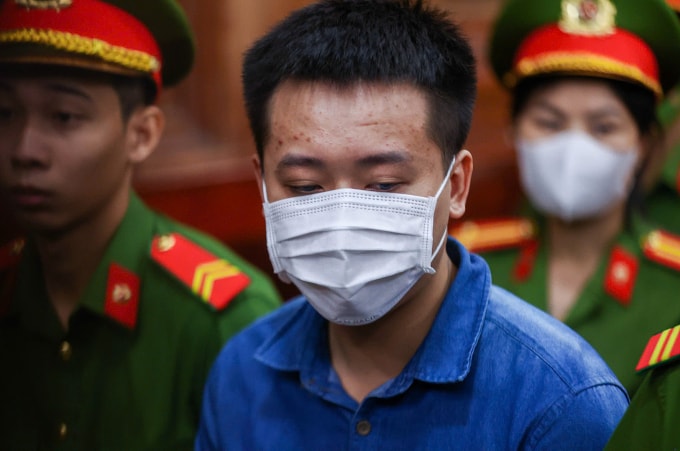 Bị cáo Phạm Quang Linh tại tòa. Ảnh: Quỳnh Trần