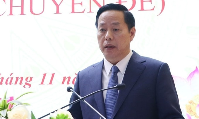 Ông Hà Quang Trung phát biểu sáng 19/11. Ảnh: Báo Lai Châu