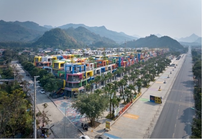 Mặt tiền quốc lộ 33 m tạo nên giá trị cho Flamingo Holdings. Ảnh: Flamingo Holdings