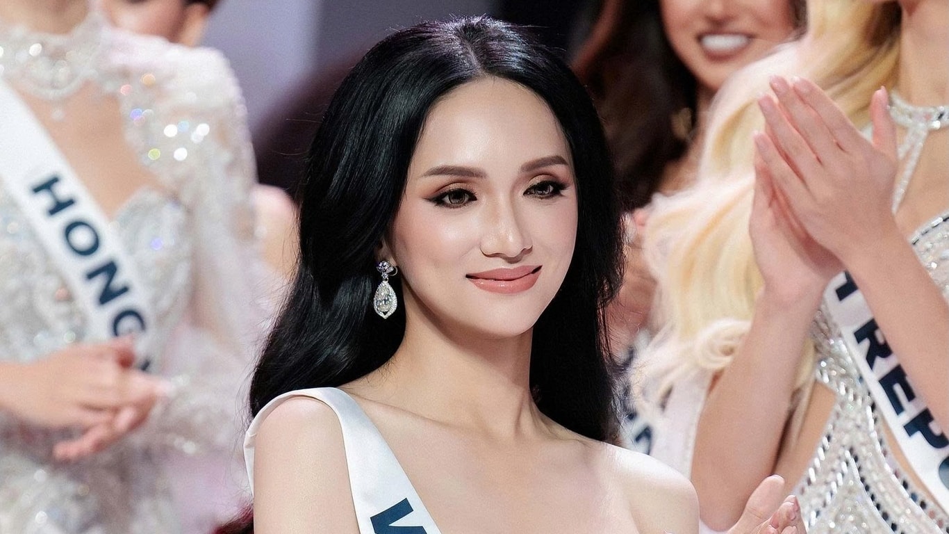 Hương Giang giới thiệu bản thân tại Miss Universe 2025