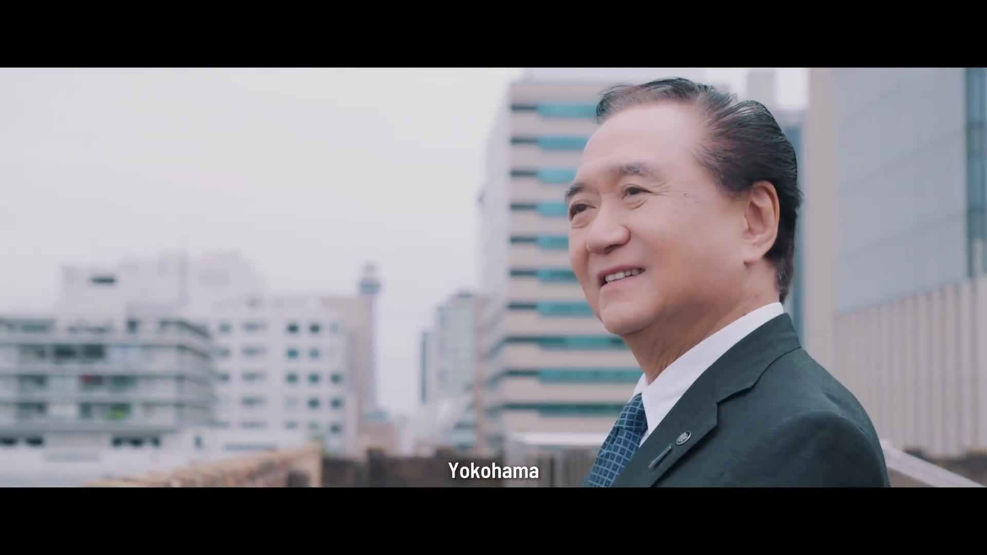 Thống đốc Nhật hát bản hit 'Blue Light Yokohama' lời Việt