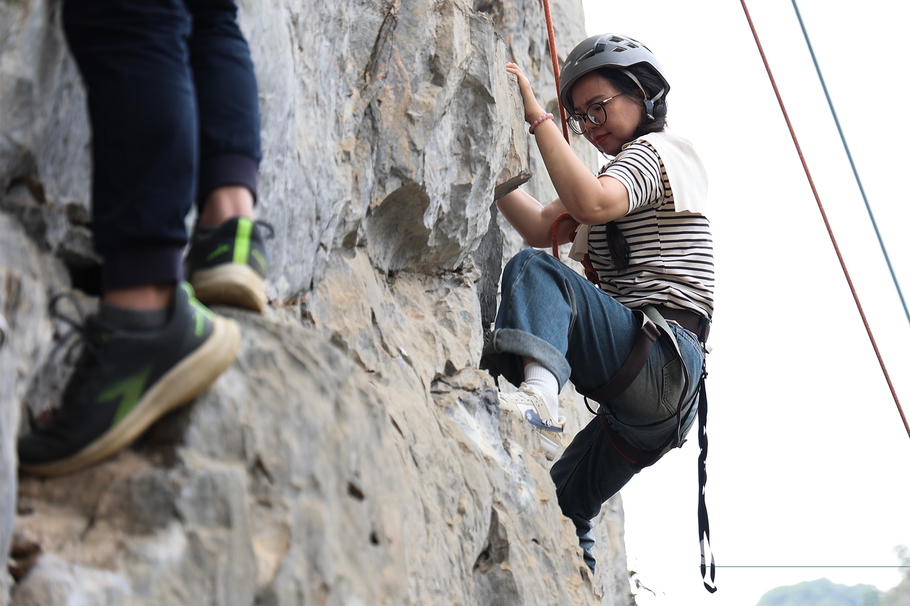 Đến Lạng Sơn trải nghiệm leo núi mạo hiểm- Ảnh 7.