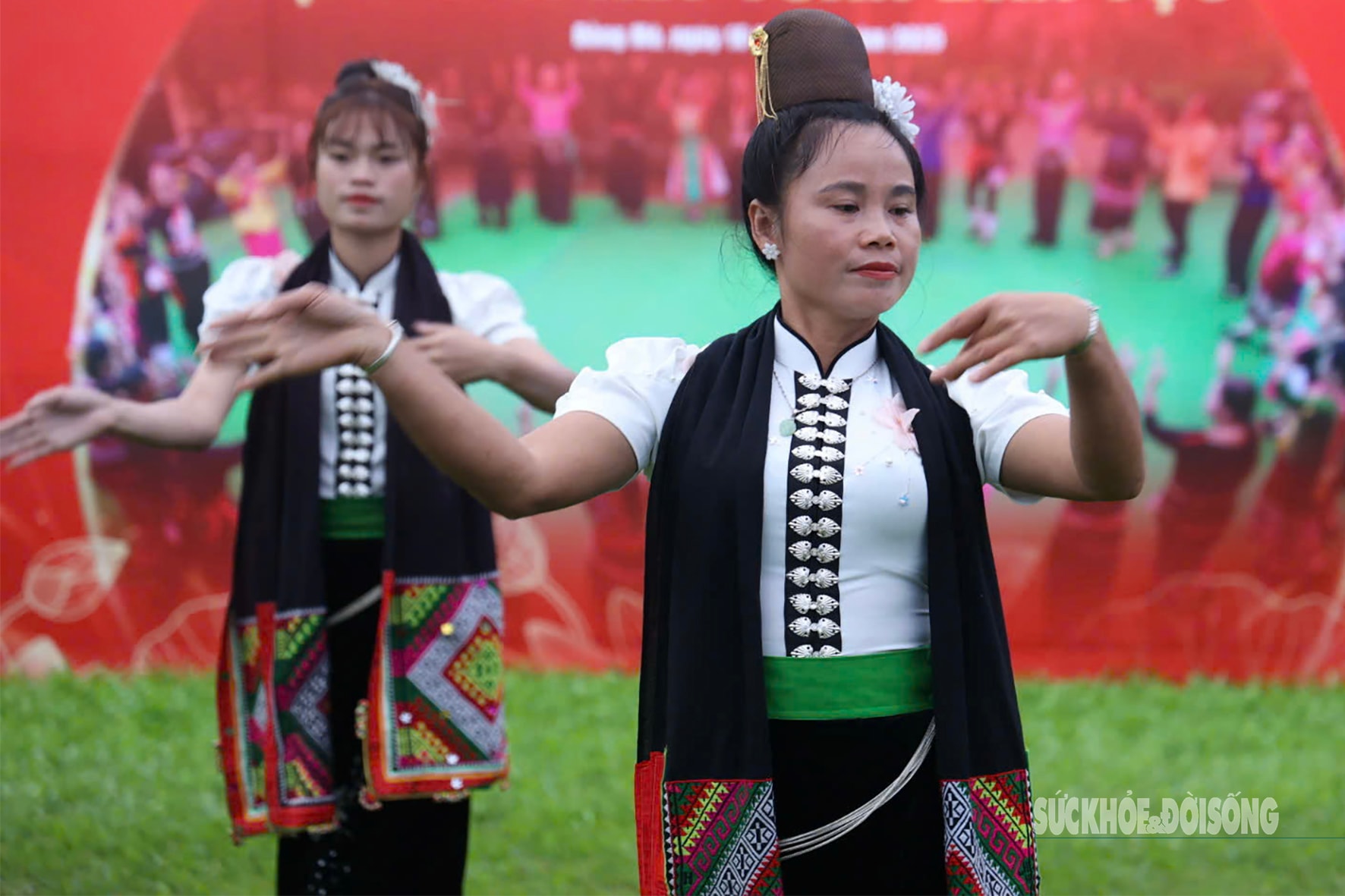 Sắc màu đoàn kết rực sáng tại Làng Văn hóa - Du lịch các dân tộc Việt Nam- Ảnh 7.