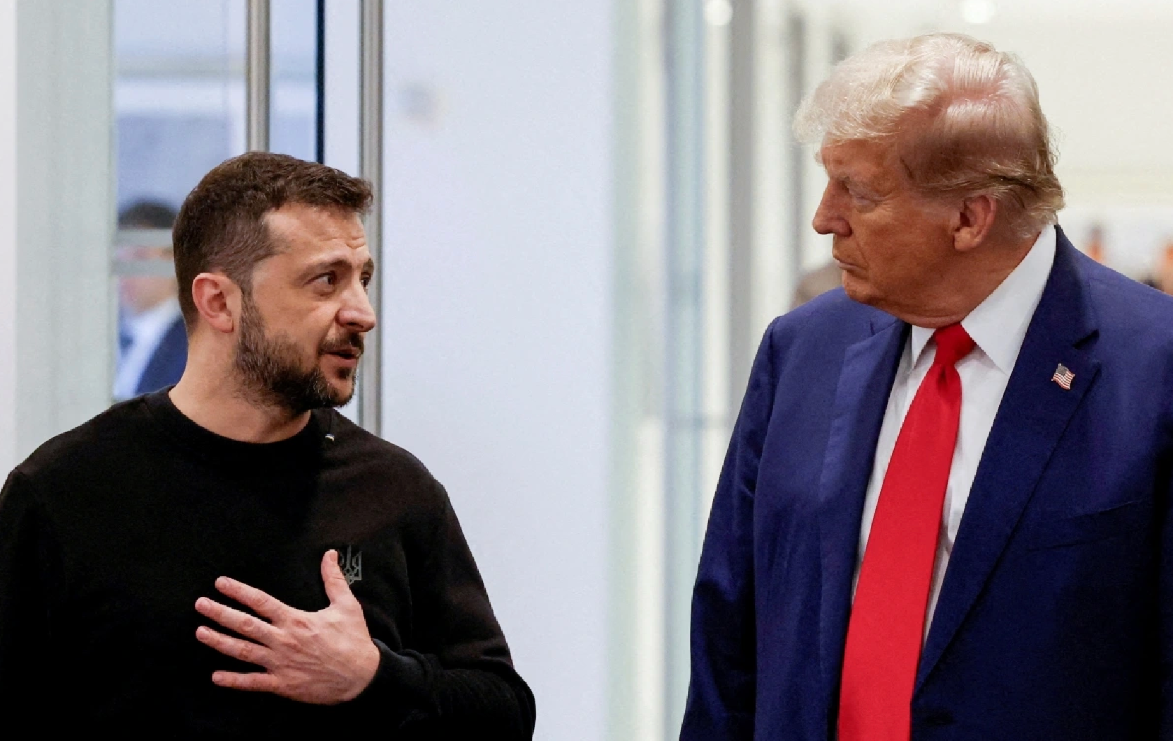 Tổng thống Ukraine Volodymyr Zelensky và Tổng thống Mỹ Donald Trump. (Ảnh: Reuters)