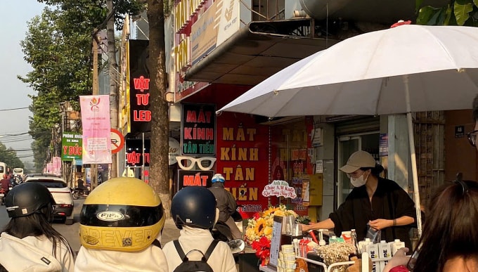 Xe cà phê của Vũ An ở đường Nguyễn Ái Quốc, TP Biên Hòa, Đồng Nai, tháng 11/2025. Ảnh: Nhân vật cung cấp