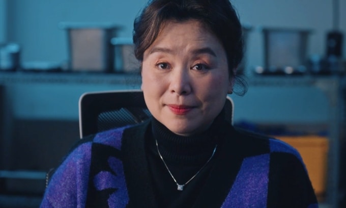 Tạo hình của Jang Hye Jin trong phim Bẫy tiền. Ảnh: Huy Trần