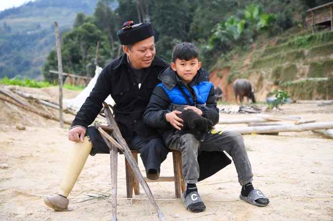 Nạn nhân bom mìn chiến tranh ở biên giới Vị Xuyên, Hà Giang cũ. Ảnh: Giang Huy