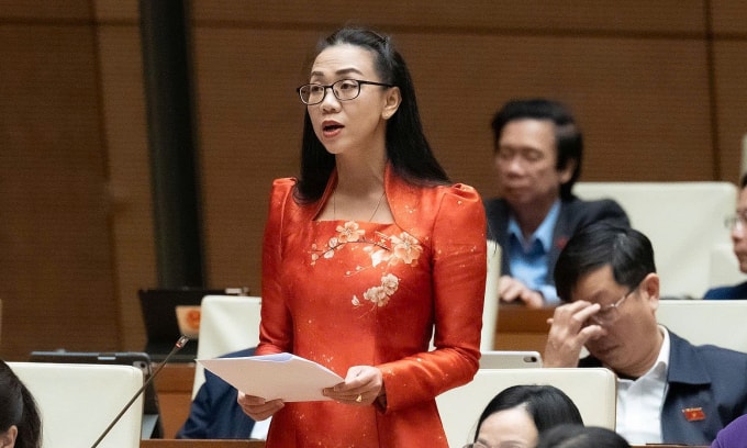 Đại biểu Trịnh Thị Tú Anh (chuyên trách đoàn Lâm Đồng). Ảnh: Hoàng Phong