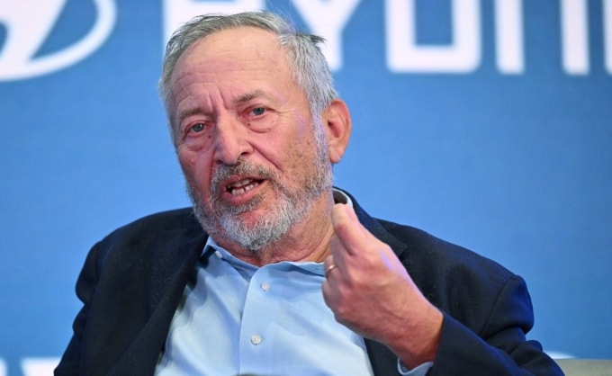 Cựu chủ tịch Harvard Larry Summers tại Washington hồi tháng 4/2024. Ảnh: AFP