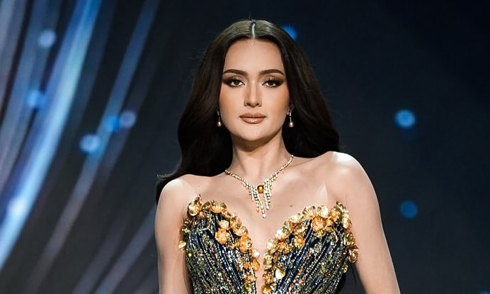 Người đẹp Philippines catwalk tại bán kết Miss Universe
